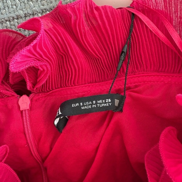 Zara Strapless Pleated Ruffle Mini Dress • Size S • Raspberry Red • NWT - Picture 15 of 16